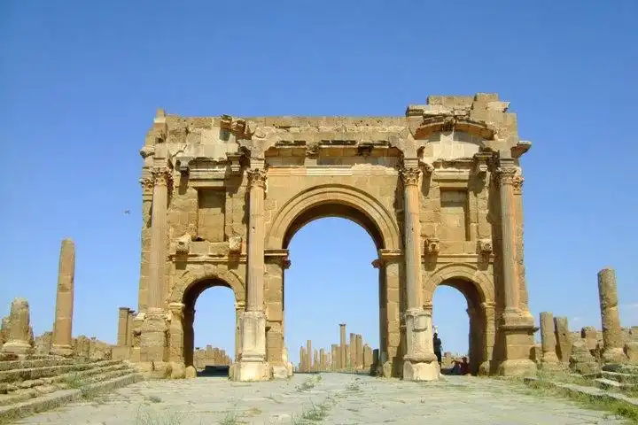Hotels near Timgad