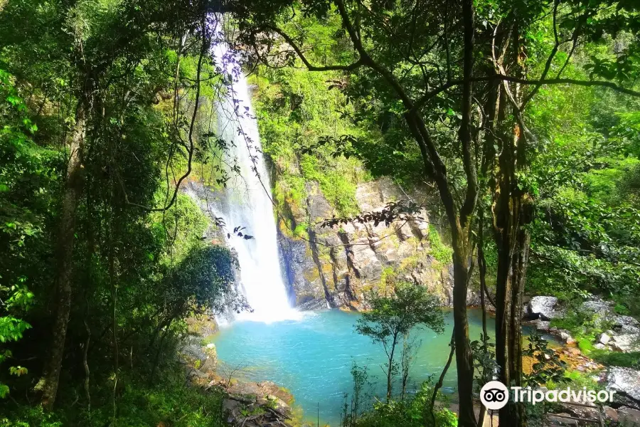 Cachoeira Serra Azul