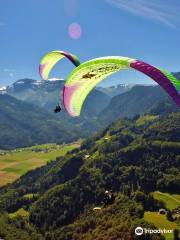 Les Tontons Volants Parapente à Samoens