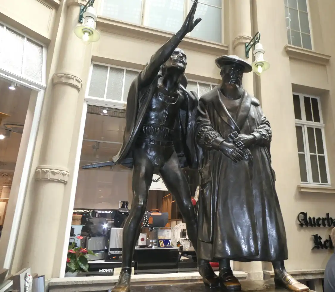 Hotel in zona Statue of Mephisto and Faust