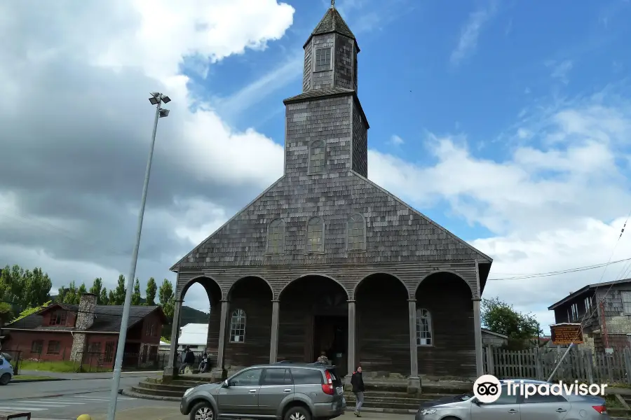 Iglesia de Santa María de Loreto