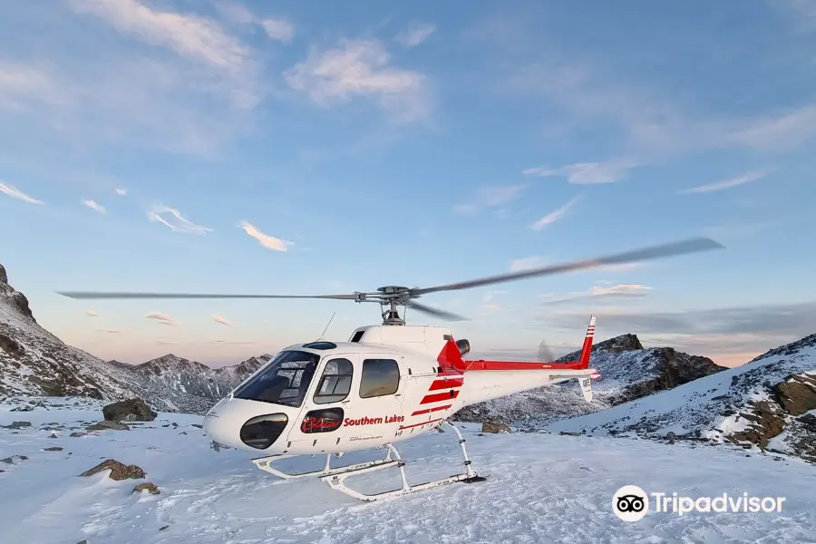 Glacier Southern Lakes Helicopters