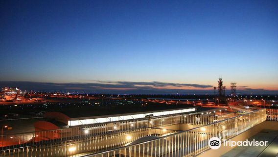 KIX Observation Hall Sky View