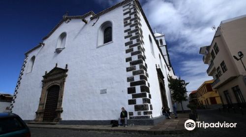 Torre mirador, museo de arte sacro e iglesia Parroquial de Santa Ana