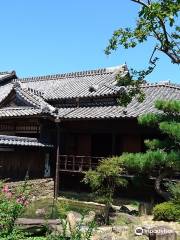 Former Nakasuji Clan Residence