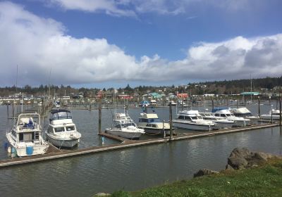 Port of Ilwaco Boardwalk