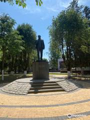 Monument  to V. I. Lenin