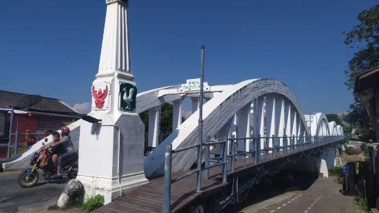 Ratsada Phisek Bridge