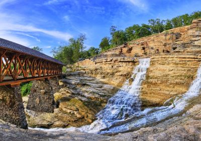 Lost Canyon Cave and Nature Trail