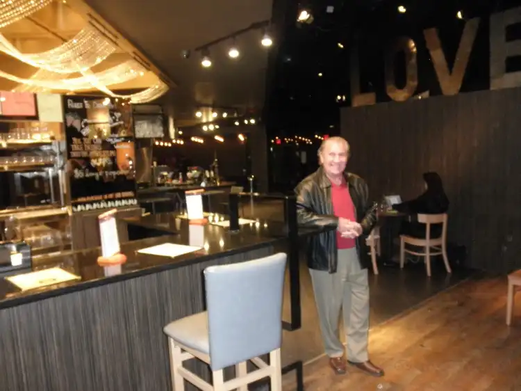 Hotels in Bloomfield Township