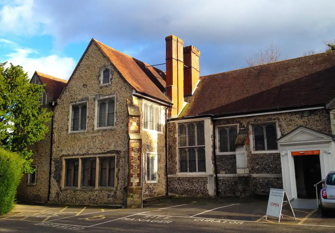 Hotels near Bromley Museum