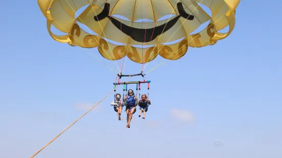 Marina del Rey Parasailing