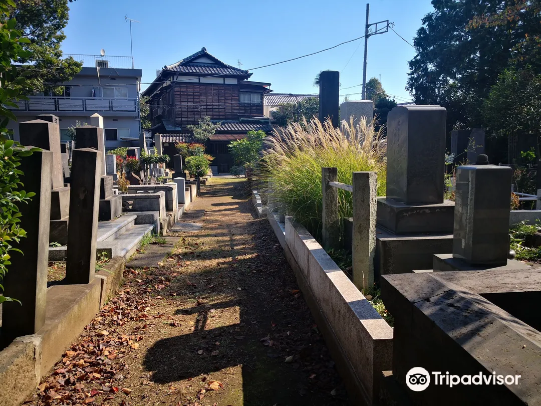4_Yanaka Cemetery