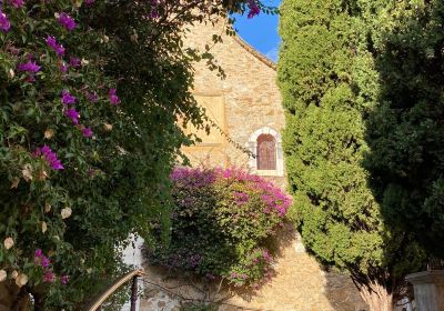 Église Saint-Trophyme.