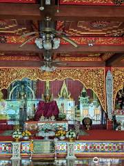 Wat Nantaram: The Big Teakwood Temple of Chiang Kham Town