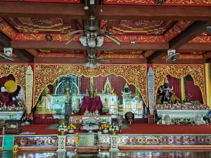 Wat Nantaram: The Big Teakwood Temple of Chiang Kham Town