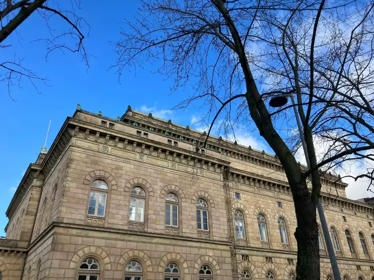 Hotels near Staatstheater Braunschweig