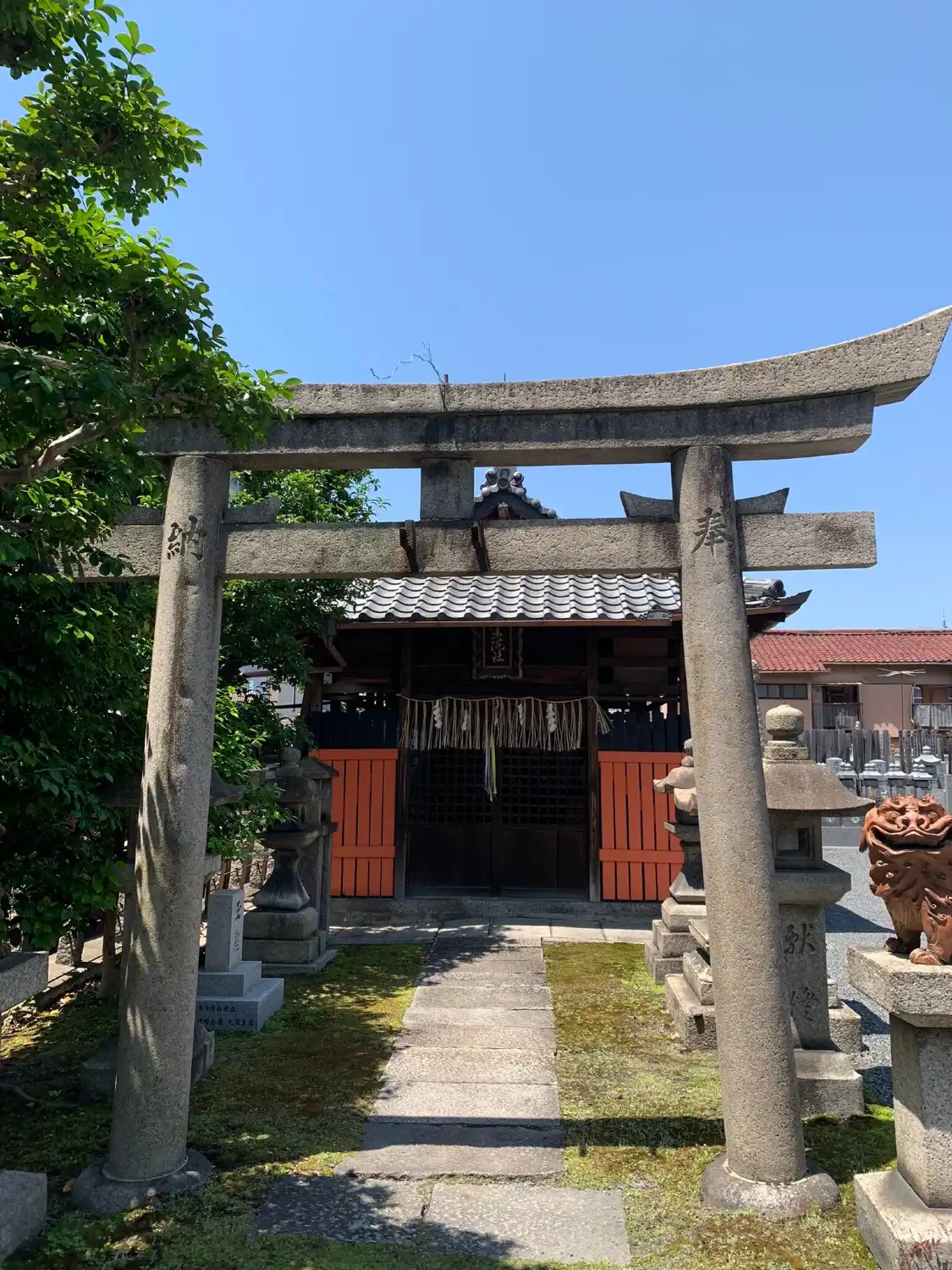 城興寺附近的飯店