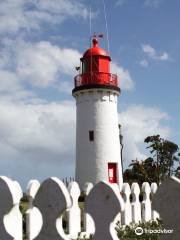 Whaler's Bluff Lighthouse