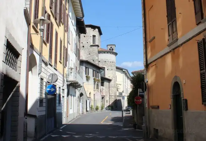 Hotels near Chiesa di S. Chiara