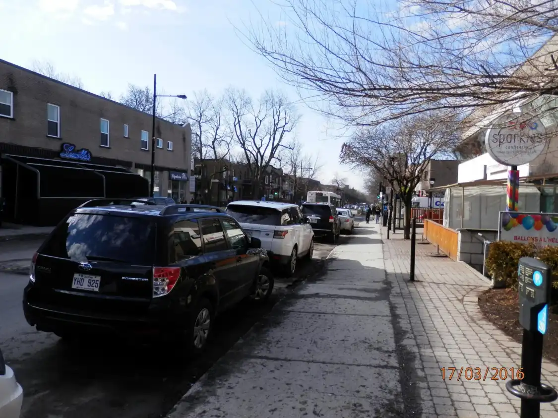 Hotel in zona Monkland Avenue