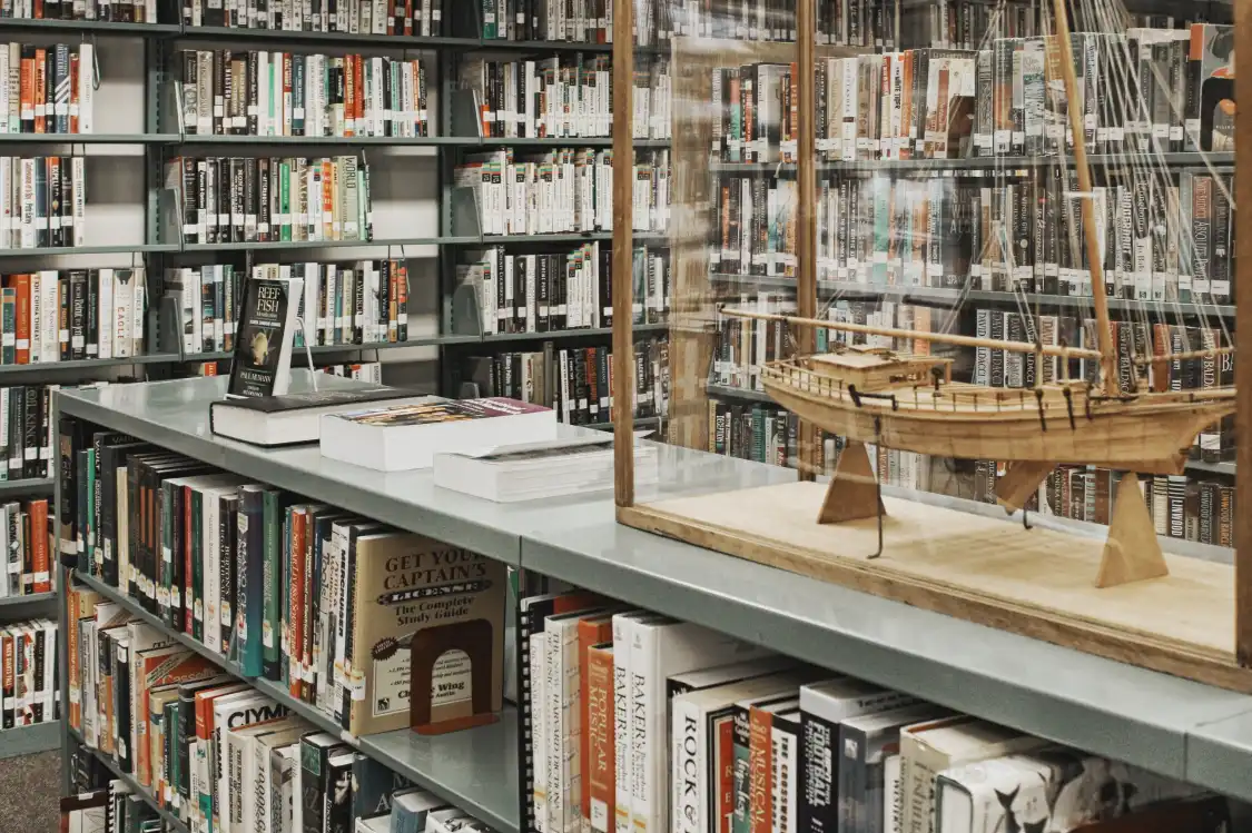 Hotels near Monroe County Public Library, Marathon Branch