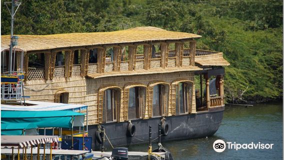 Chunnambar Boat House