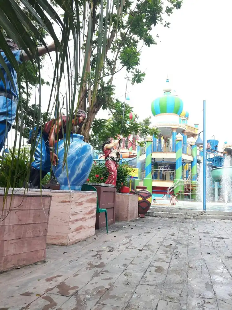 Hotels near Ciputra UCEO