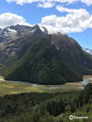 Routeburn Track Trailhead (Routeburn Shelter)