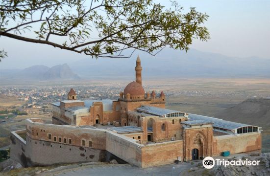 Ishak Pasha Palace