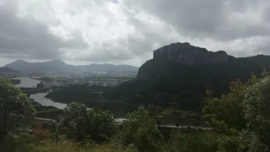 石柱靈峰