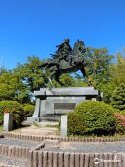 Kanamori Nagachika Public Statue