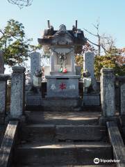 三峰神社奧宮