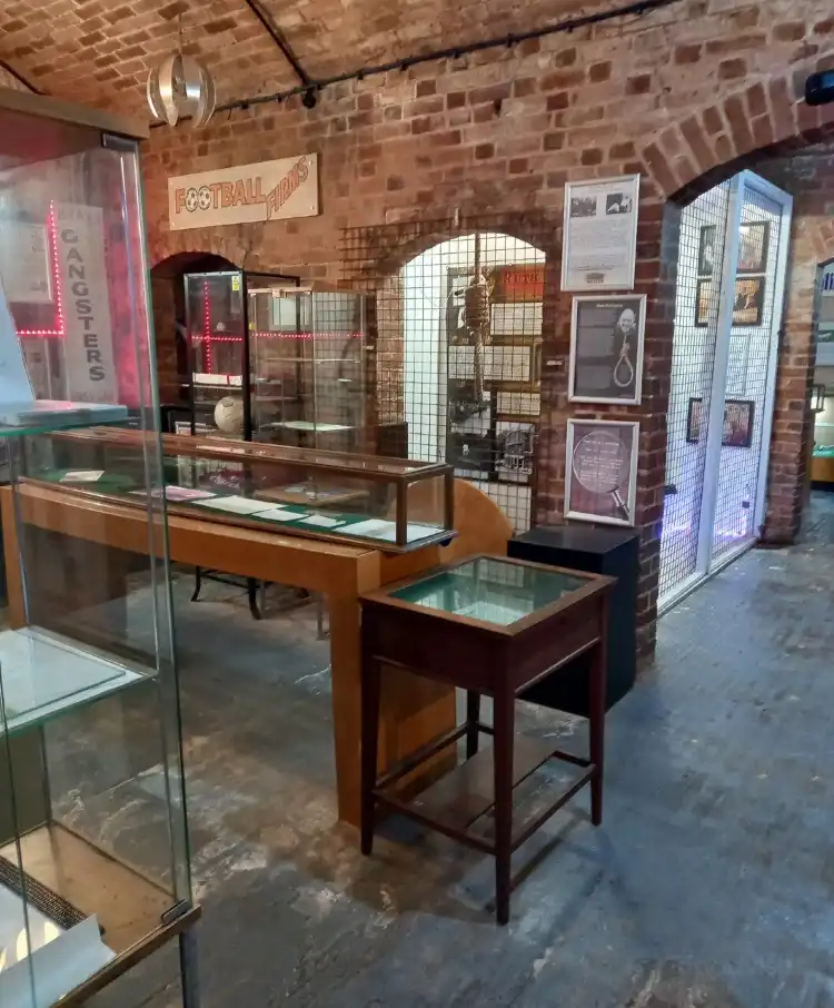 Hotels near Torquay's Crime Museum