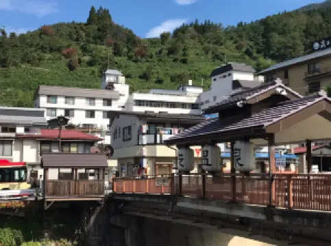 湯田中渋温泉郷 角間荘