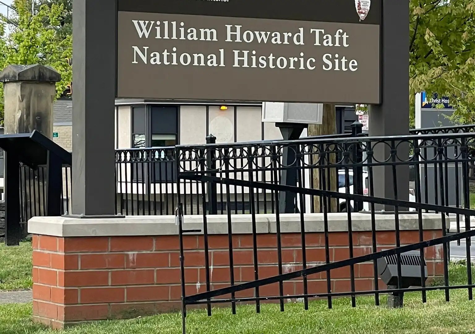 Hotels near William Howard Taft National Historic Site