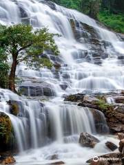 Mae Ya Waterfall