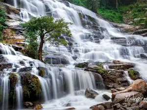 Mae Ya Waterfall