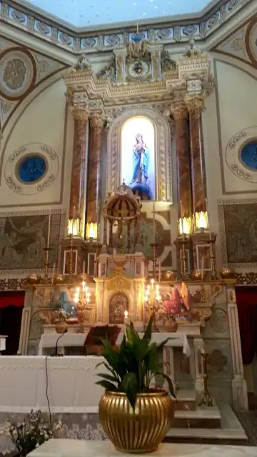 Hotels near Alsancak