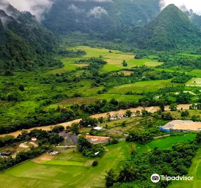 VangVieng Paramotor Center & Pilot's Cafe