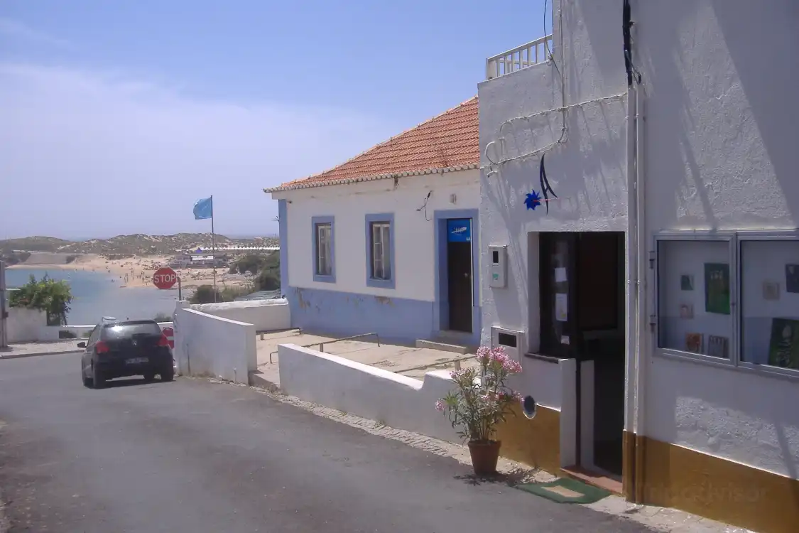 Hotels near Atelier Vincent