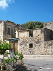 Γiatras Museum-Dionysios Art Gallery