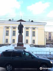 Statue of Lenin