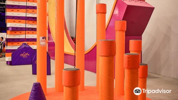 Gravity Trampoline Parks - قرافيتي