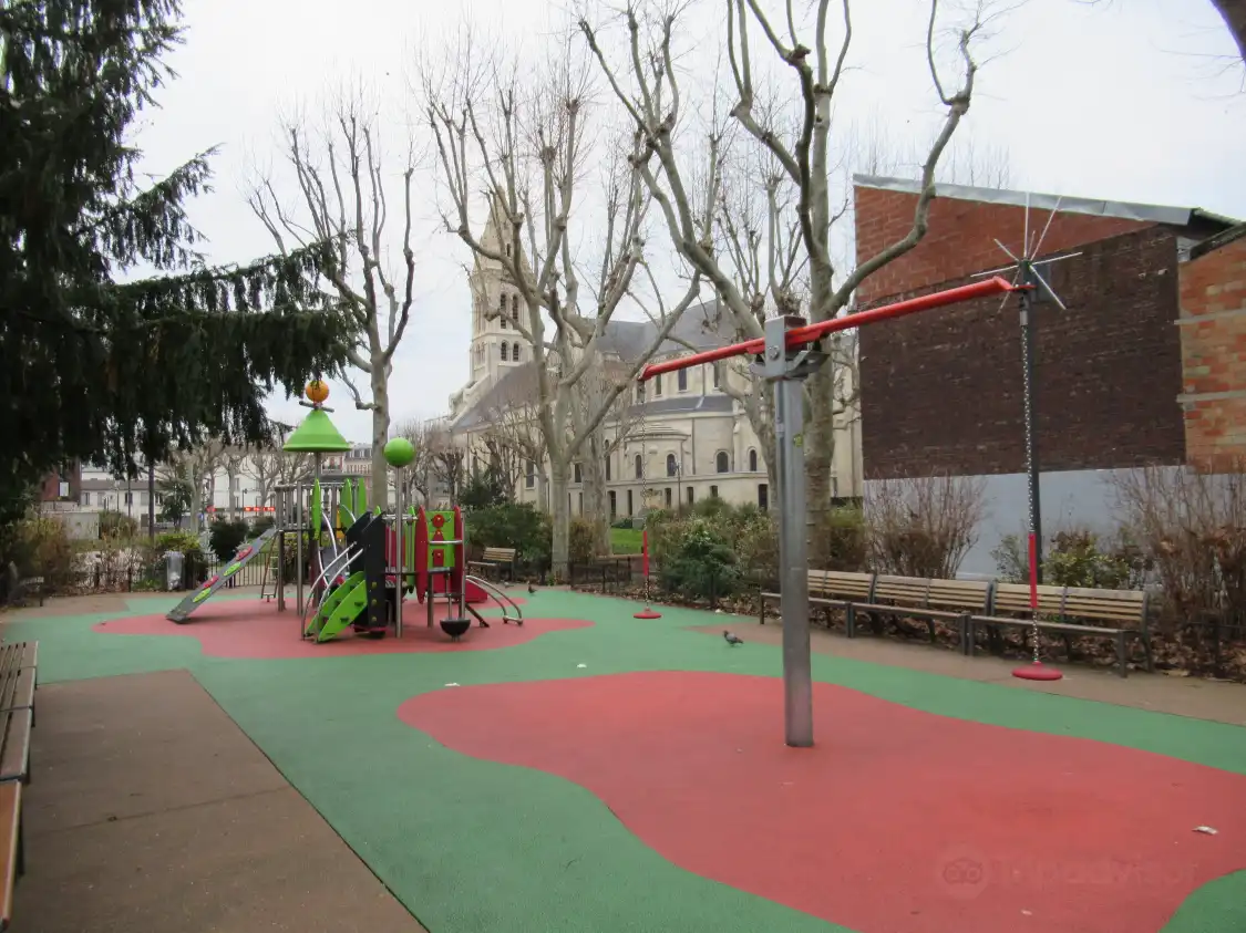 Hotels near Square Marmottan