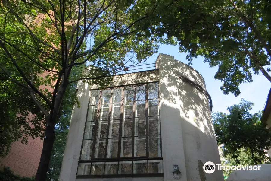 State Museum of Konstantin and Viktor Melnikov