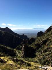 Ventana Canyon Hiking Trail