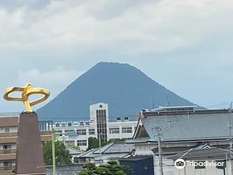 飯野山