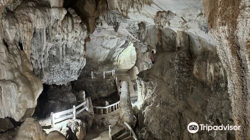 Tham Chang Cave