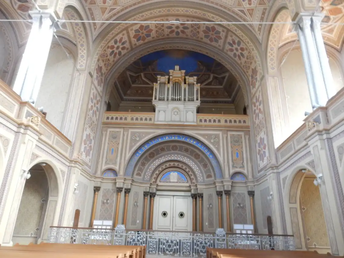 Hotel in zona The Neolog Synagogue Zion